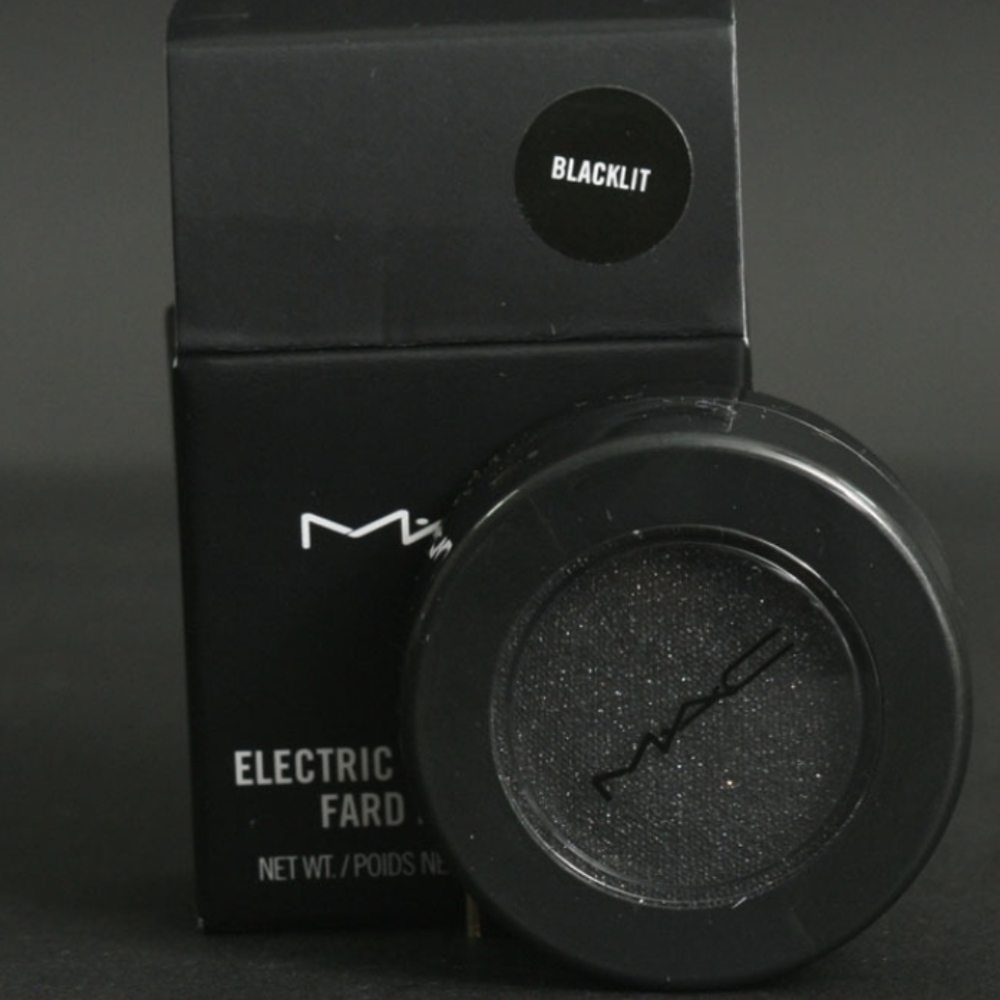 🧚‍♀️BLACKLIT Mac RARE Electro Cool Eyeshadow Single NWT - Picture 2 of 8